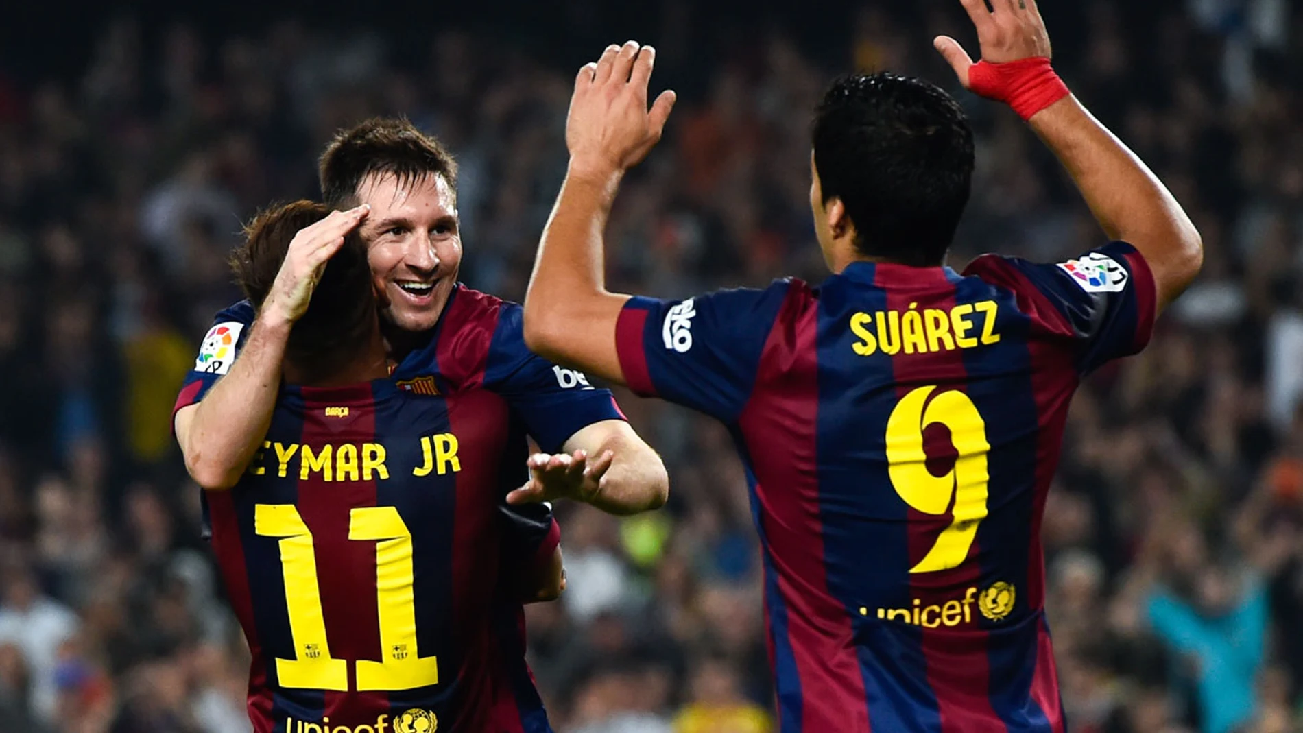 Messi, Neymar y Luis Suárez celebran un gol del Barcelona