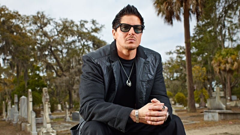 Zak Bagans conduce 'Buscadores de Fantasmas'