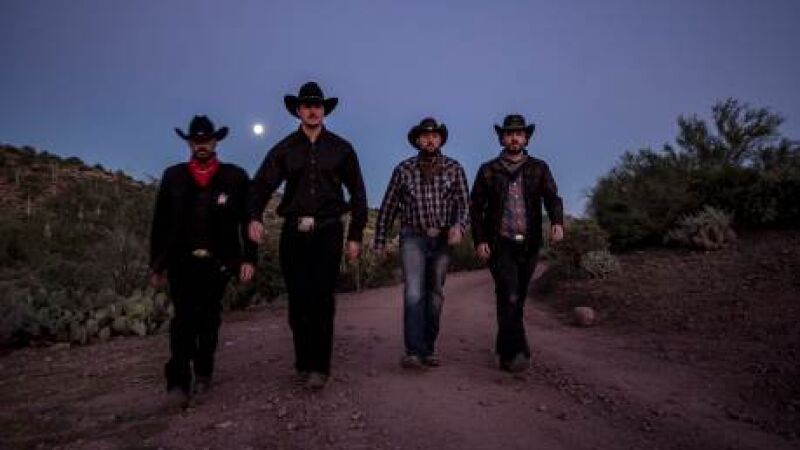 Pasarán la noche en la ciudad fantasma de Apache Junction