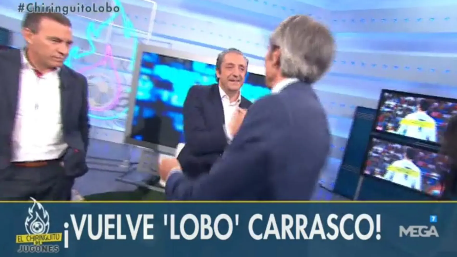 El abrazo entre Lobo Carrasco y Josep Pedrerol