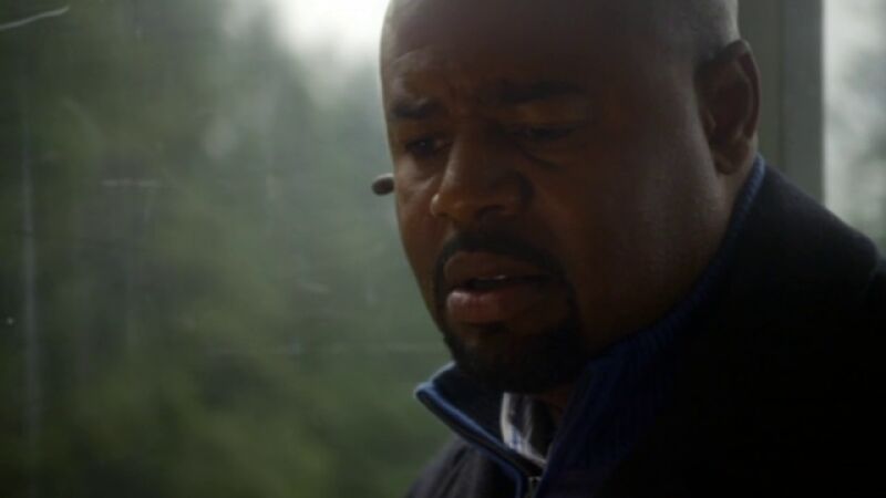 Chance se viste de monje para encontrar el libro del Papa Clemente