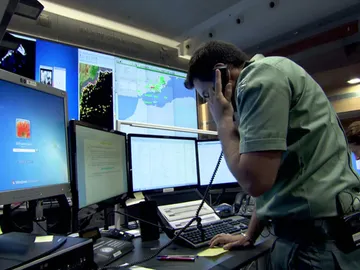 Los agentes visualizan un track sospechoso en Almería Los agentes visualizan un track sospechoso en Almería
