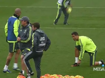 Cristiano Ronaldo 'burrea' a Rafa Benítez Cristiano Ronaldo 'burrea' a Rafa Benítez