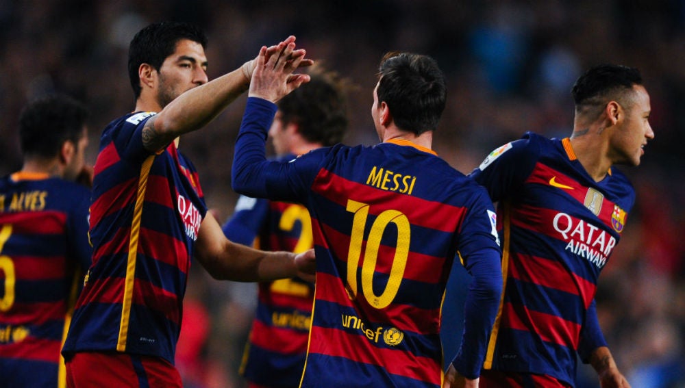 Leo Messi y Luis Suárez celebran un gol ante el Celta
