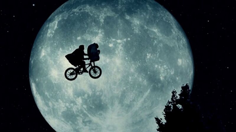 Estados Unidos introduce los fenómenos extraterrestres en el cine