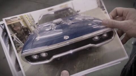 Frame 3.637939 de: Un Road Runner de los 70 enfrenta a Mike y Roli