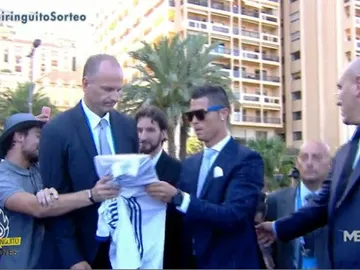 Llegada trofeo UEFA Llegada trofeo UEFA