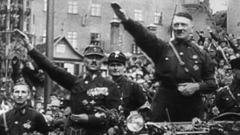 ¿Sabes porqué eran tan importante los símbolos para Hitler?