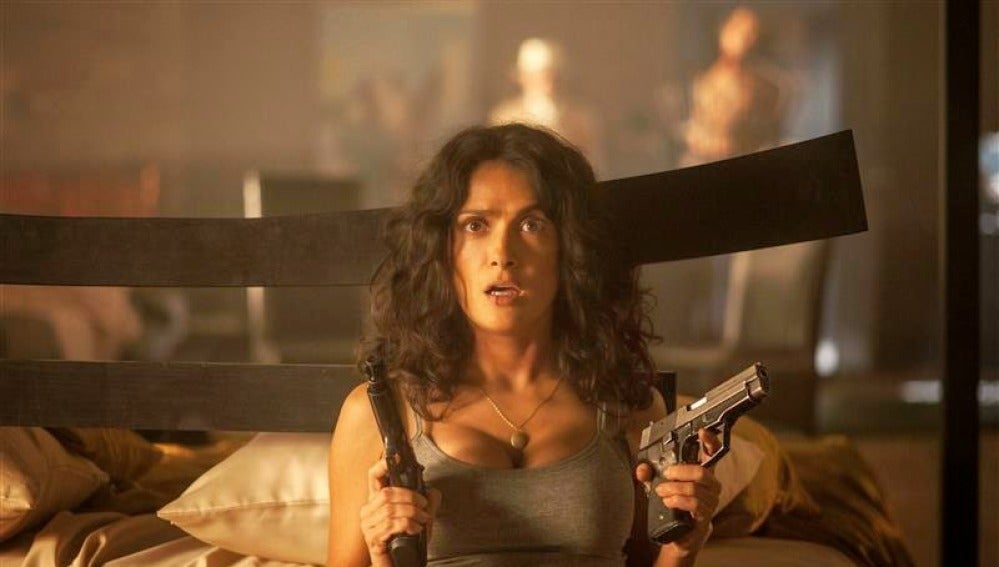 Mega emite 'Everly'