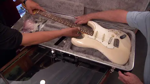 Una guitarra con mucha historia Una guitarra con mucha historia