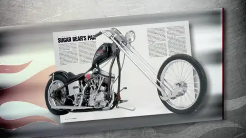 Frame 51.404714 de: Una moto de mercadillo Frame 51.404714 de: Una moto de mercadillo