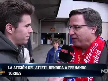 La afición del Atleti, rendida a Torres La afición del Atleti, rendida a Torres