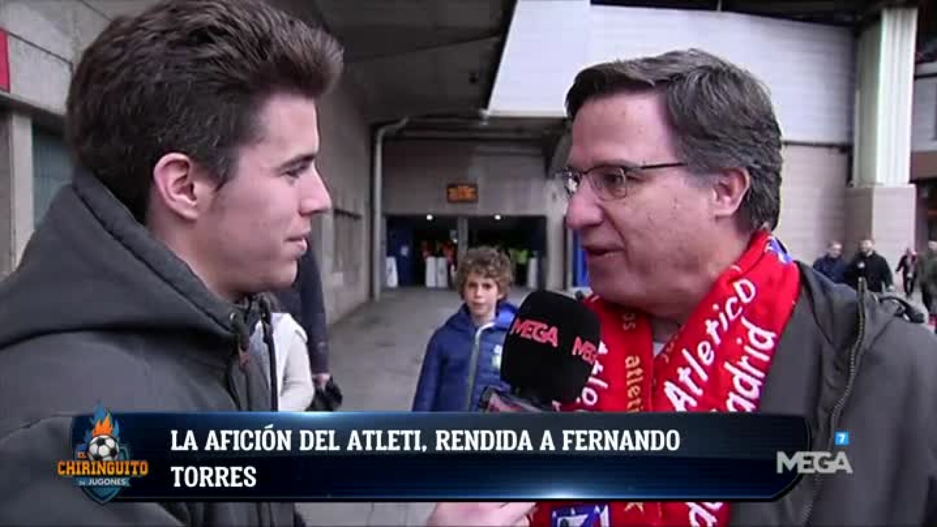 La afici&oacute;n del Atleti, rendida a Torres