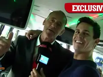 Edu Aguirre, con el conductor del bus de la selección portuguesa Edu Aguirre, con el conductor del bus de la selección portuguesa