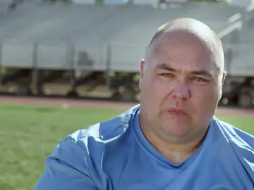 Frame 0.0 de: JJ engorda 31 kg para sentirse como su cliente Frame 0.0 de: JJ engorda 31 kg para sentirse como su cliente