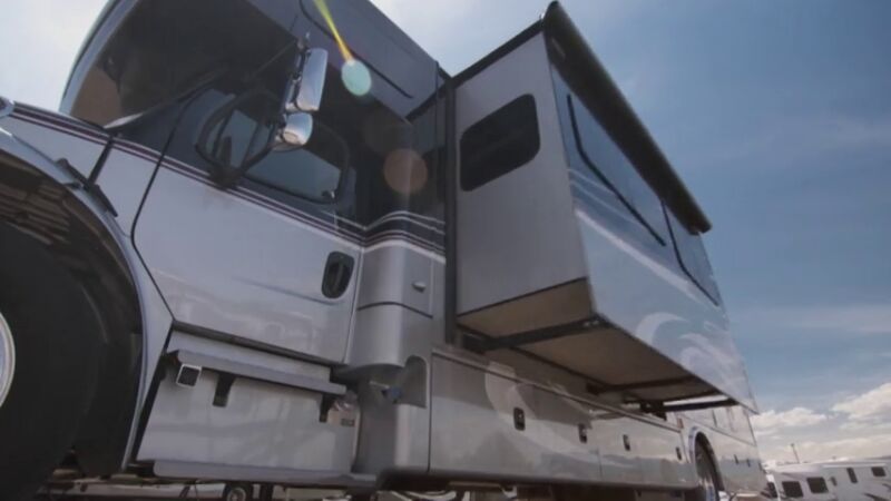 Una caravana elegante y grande para recorrer Texas