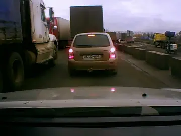 Nunca te metas con alguien más grande que tú en la carretera Nunca te metas con alguien más grande que tú en la carretera