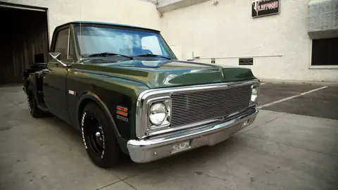 Una impresionante pick up Chevrolet del 71 Una impresionante pick up Chevrolet del 71