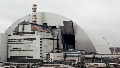 La cúpula de contención de Chernóbil, la estructura móvil más grande del Mundo La cúpula de contención de Chernóbil, la estructura móvil más grande del Mundo