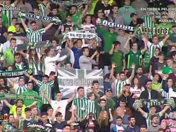La afición y el Villamarín arropan al Betis antes del duelo copero frente al Valencia La afición y el Villamarín arropan al Betis antes del duelo copero frente al Valencia