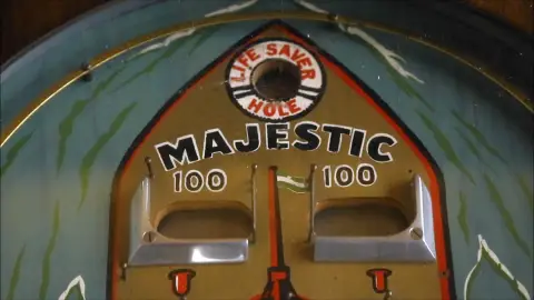 Pinball de las años 30 Cazatesoros