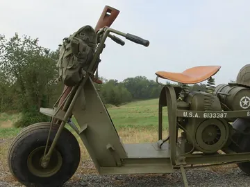 Una moto de la Segunda Guerra Mundial Una moto de la Segunda Guerra Mundial