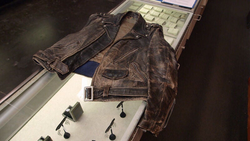 La chaqueta personal de Marlon Brando llega a La casa de empeños
