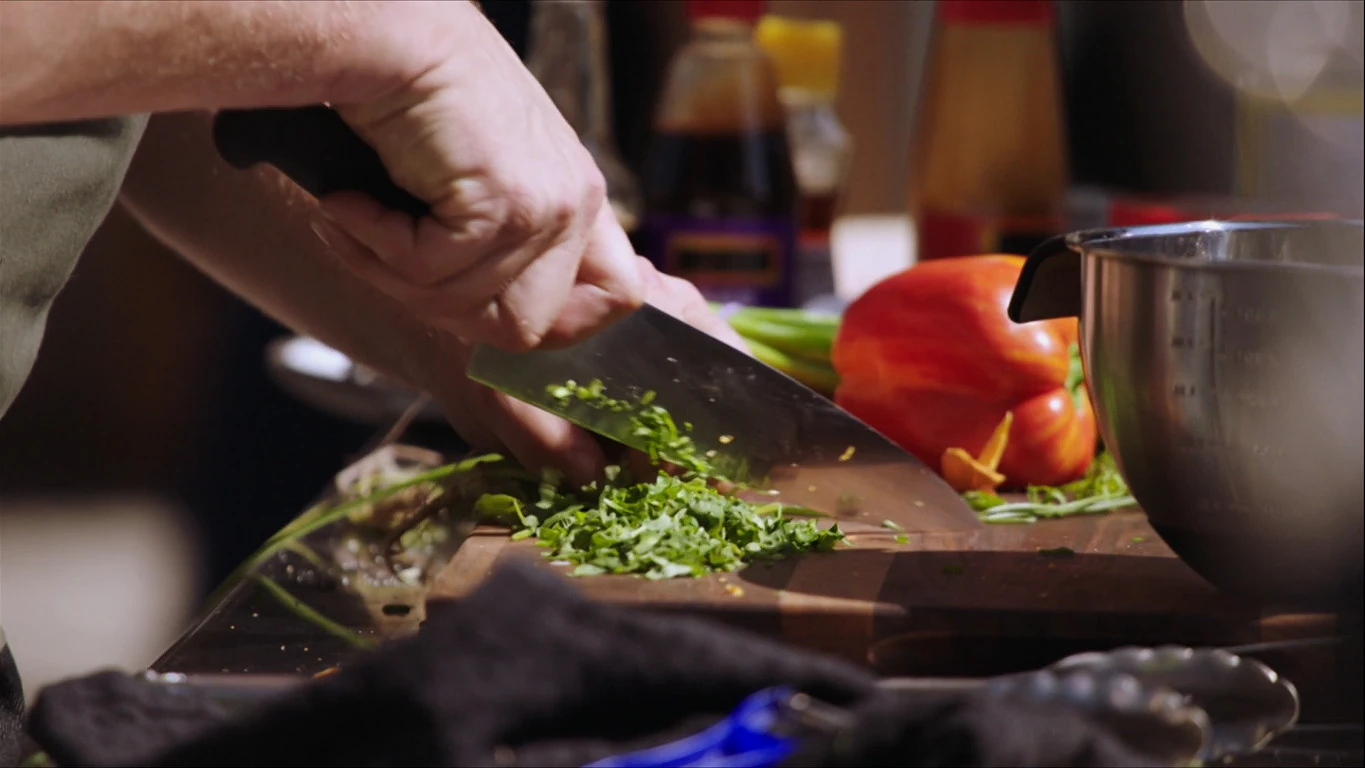Muchos ingredientes en un plato difícil Maestros de la parrilla