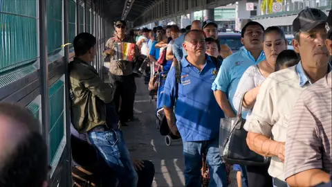 El puente fronterizo más transitado de América Patrulla de fronteras USA