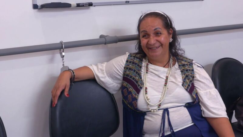 Pillada con cocaína y feliz 