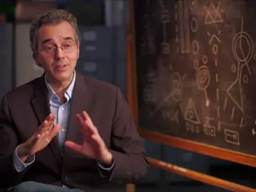 El accidente de un OVNI es presenciado por un pueblo entero El accidente de un OVNI es presenciado por un pueblo entero