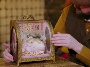 ¿Para que se usara esta caja de boda de la antigüedad? ¿Para que se usara esta caja de boda de la antigüedad?
