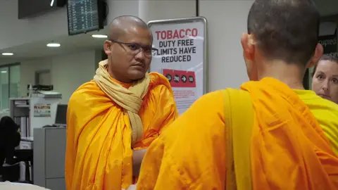 Monje budista en Nueva zelanda Control de aduanas: Nueva Zelanda