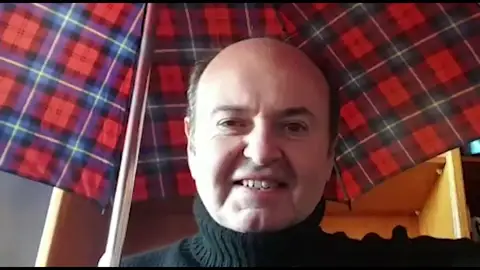 "Barcelona celebra... una nueva derrota contra el Madrid" "Barcelona celebra... una nueva derrota contra el Madrid"