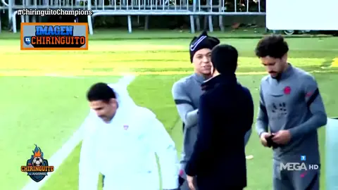 El abrazo de Al-Khelaifi a Mbappé El abrazo de Al-Khelaifi a Mbappé