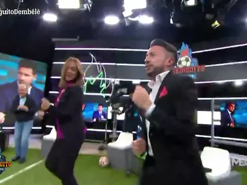 La cumbia llega al plató del Chiringuito La cumbia llega al plató del Chiringuito