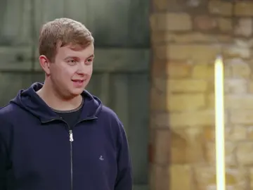 Con este perro ovejero de porcelana Eiden quiere conseguir dinero para ir a la universidad Con este perro ovejero de porcelana Eiden quiere conseguir dinero para ir a la universidad