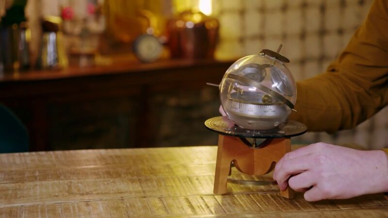 ¿Cuánto valdrá este barómetro de masa de Sputnik de los años 70?