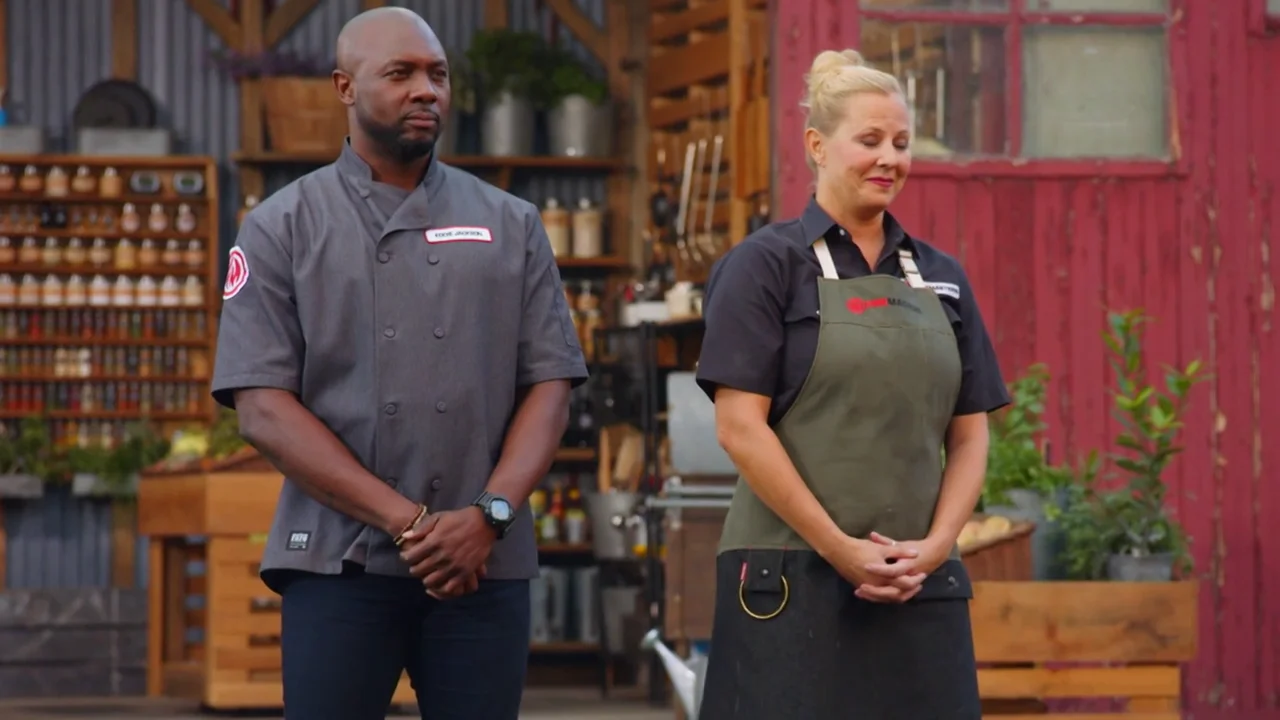 La chef Linkie se enfrenta a uno de los jueces por el premio final, ¿quién cocinará el mejor menú? La chef Linkie se enfrenta a uno de los jueces por el premio final, ¿quién cocinará el mejor menú?