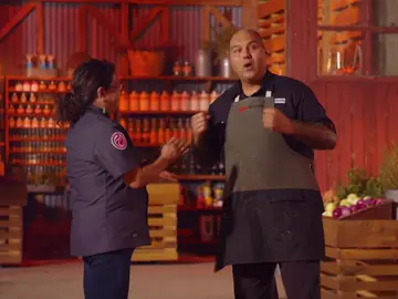 Joe Youkhan demuestra su sabiduría en la parrilla Joe Youkhan demuestra su sabiduría en la parrilla