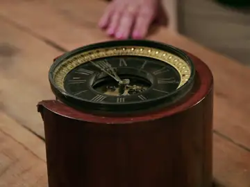 El futuro de un reloj con más de 50 años está en manos de los restauradores