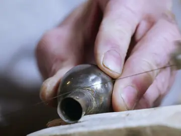 Un bastón de mando de 1943 pone en serios aprietos a los restauradores Un bastón de mando de 1943 pone en serios aprietos a los restauradores