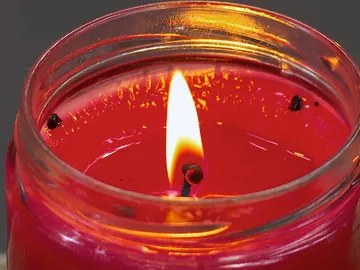 Vela en la consulta del dr. Pol Vela en la consulta del dr. Pol