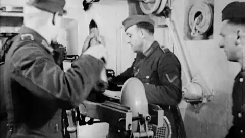 ¿Quieres saber cómo eran los bunques que mandó construir Hitler? ¿Quieres saber cómo eran los bunques que mandó construir Hitler?