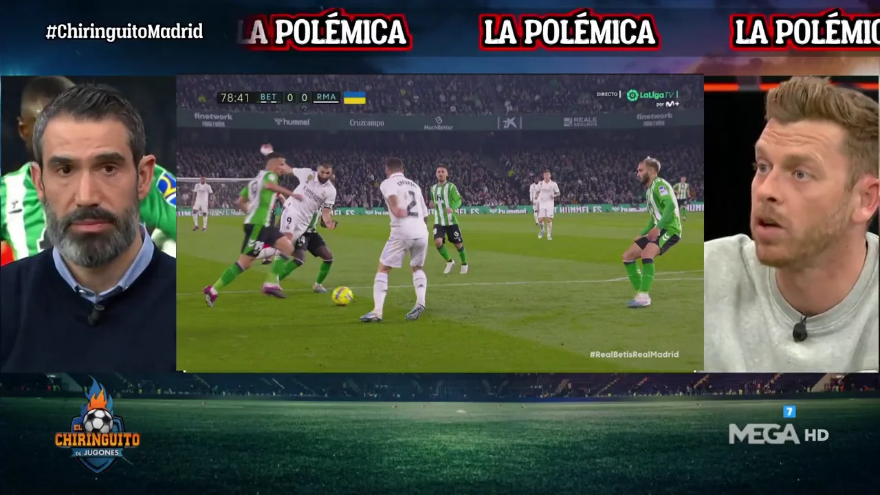 "Si pitamos ese penalti...¡Nos cargamos el fútbol!" "Si pitamos ese penalti...¡Nos cargamos el fútbol!"
