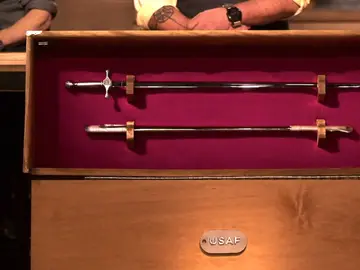 Espada ceremonial de las Fuerzas Aéreas Espada ceremonial de las Fuerzas Aéreas