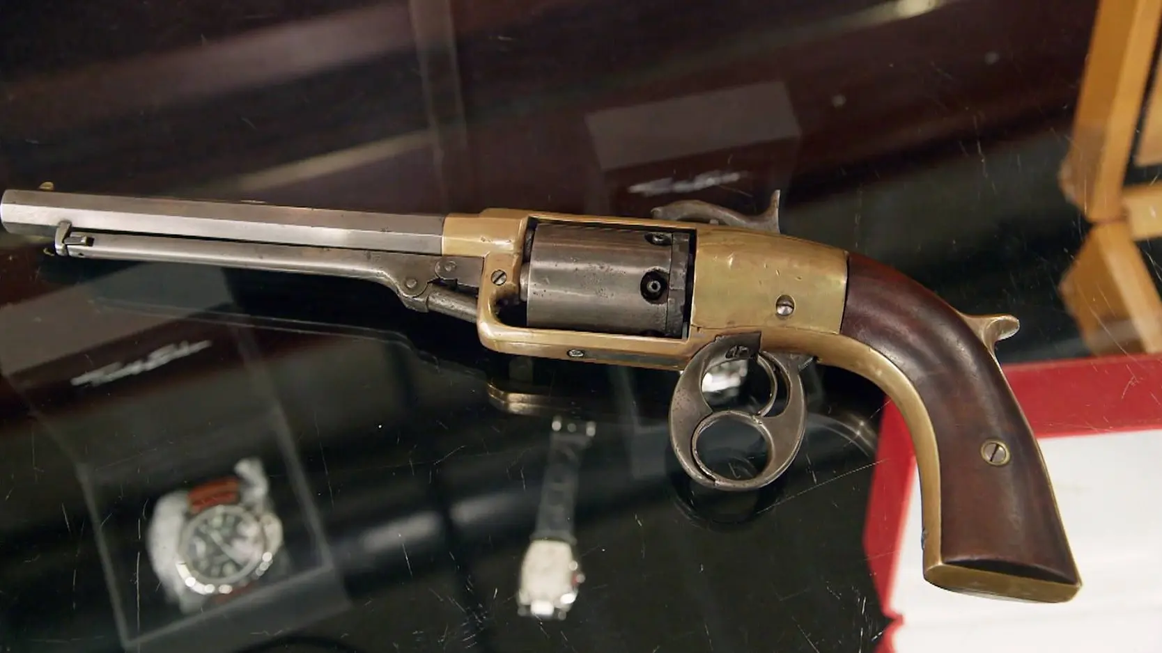 Pistola de repercusión de la Guerra Civil Mega