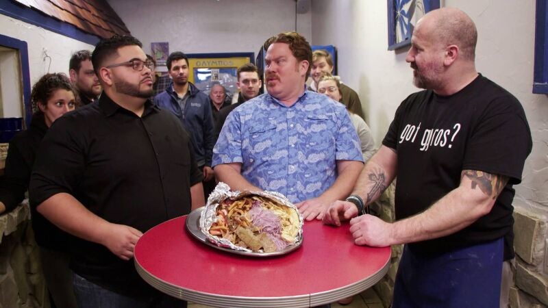 Casey se enfrenta al reto Monte Olimpo: un kebab griego de 4 kilos que puede alimentar a una familia entera