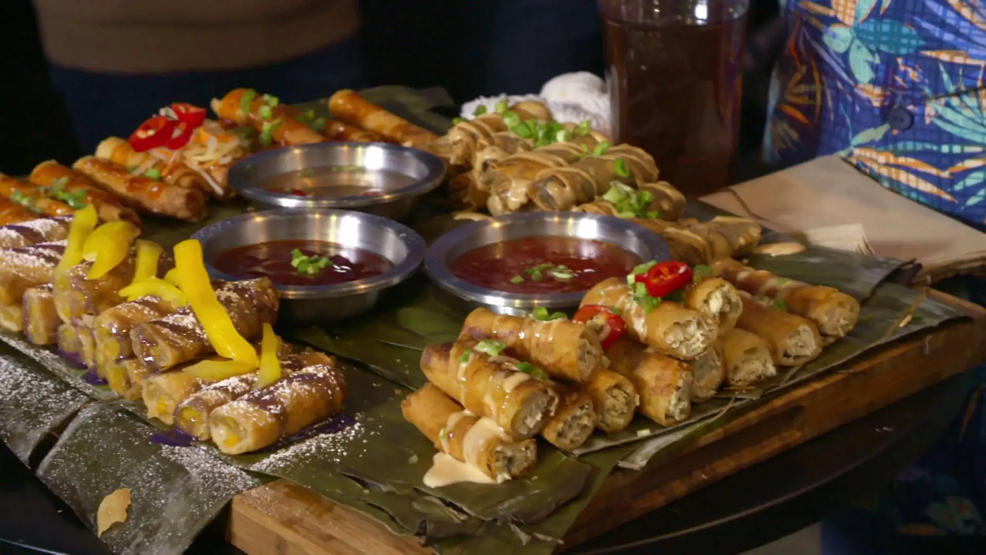 28 rollitos de primavera filipinos esperan a Casey