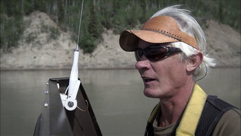 Andy ha perdido un barco fundamental para su día a día en el río Yukon